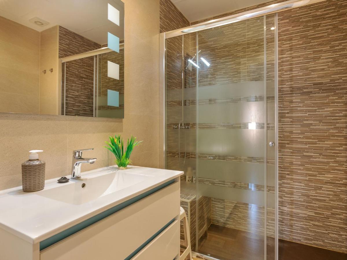 Belvilla By Oyo Cozy Apartment Rincón de la Victoria Exteriör bild
